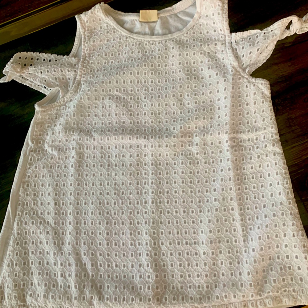 A nice white shirt from Zara